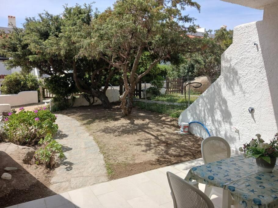 Appartamento A Baia Santa Reparata Exterior photo